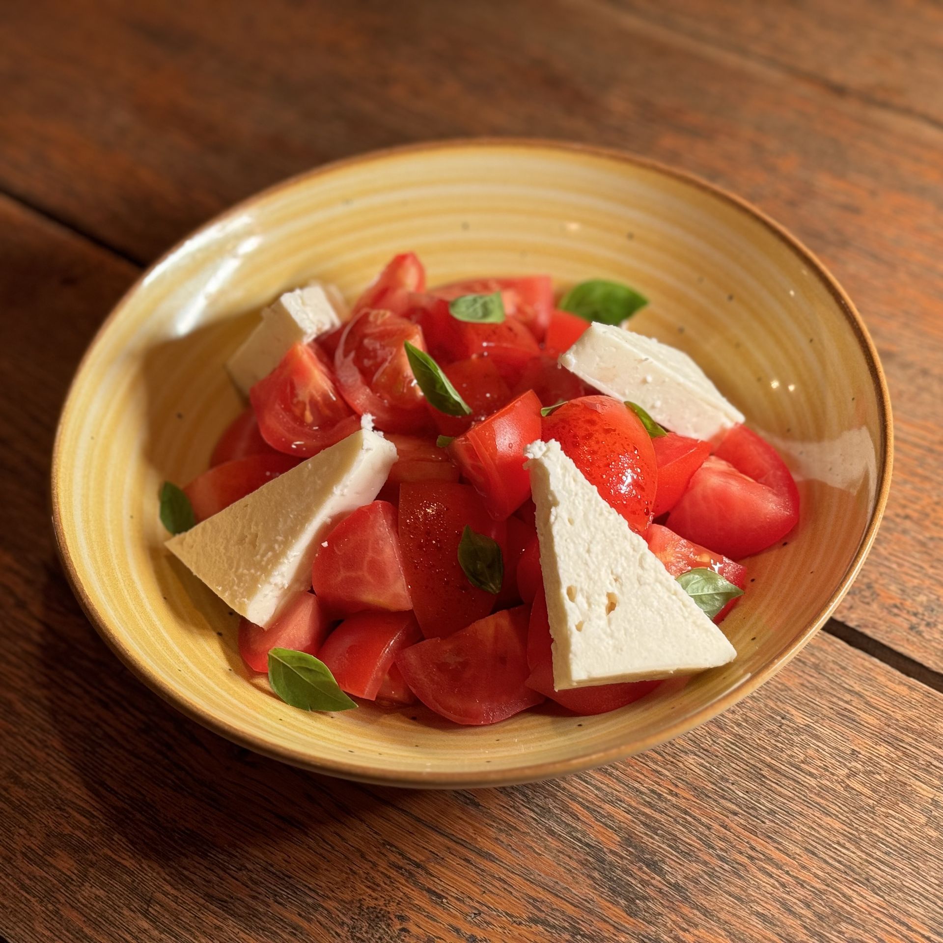Tomato salad with cheese - 400 g