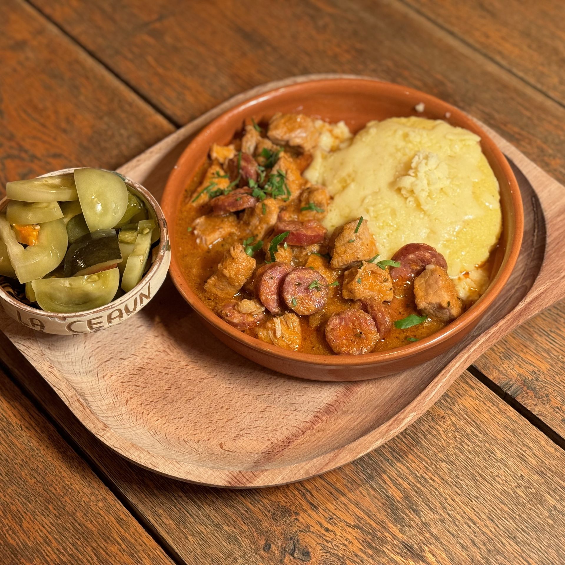 Slowly cooked mixed meat stew with polenta - 650 g
