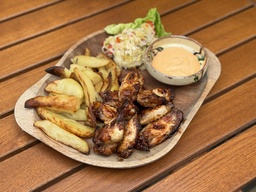 [ARIPIOARE] Chicken wings, potatoes, garlic sauce - 550G