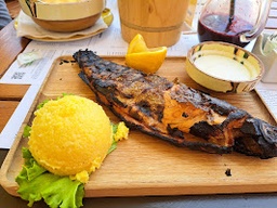 [PASTRAV] Grilled trout with polenta and garlic sauce - 450g